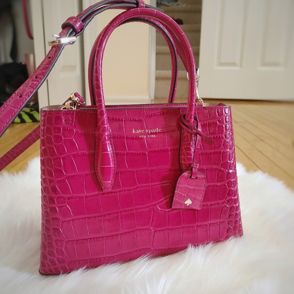 kate spade Handbags - NWT Kate Spade Eva Croco Purse in Cherry Pie Pink